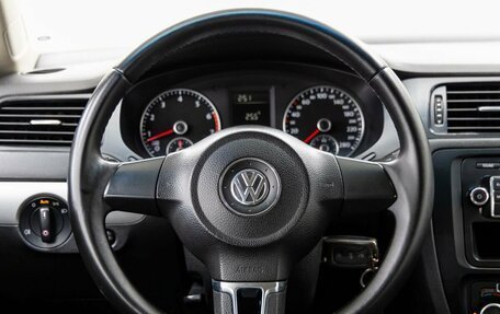 Volkswagen Jetta VI, 2011 год, 888 000 рублей, 16 фотография