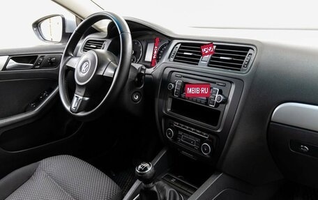 Volkswagen Jetta VI, 2011 год, 888 000 рублей, 15 фотография