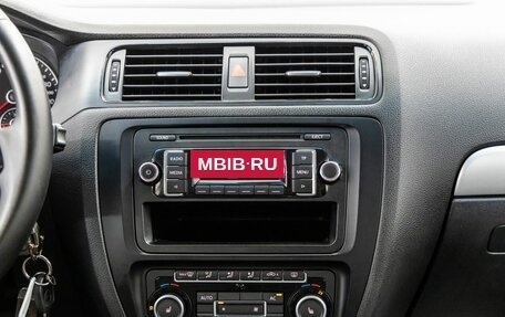 Volkswagen Jetta VI, 2011 год, 888 000 рублей, 18 фотография