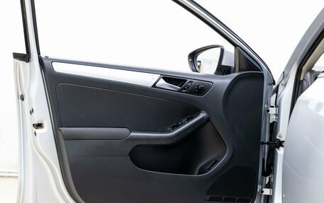 Volkswagen Jetta VI, 2011 год, 888 000 рублей, 28 фотография
