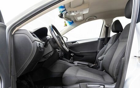 Volkswagen Jetta VI, 2011 год, 888 000 рублей, 30 фотография