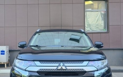 Mitsubishi Outlander III рестайлинг 3, 2021 год, 2 280 000 рублей, 1 фотография