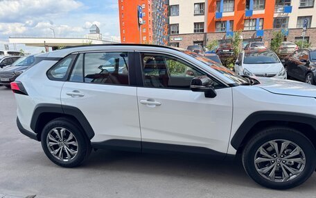 Toyota RAV4, 2024 год, 4 000 000 рублей, 4 фотография