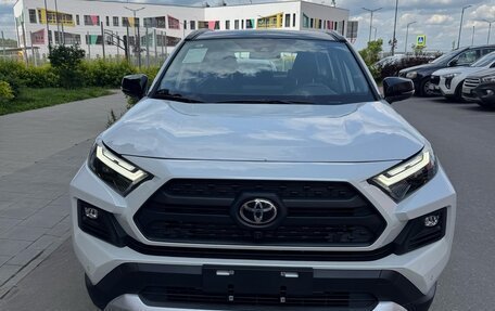Toyota RAV4, 2024 год, 4 000 000 рублей, 9 фотография