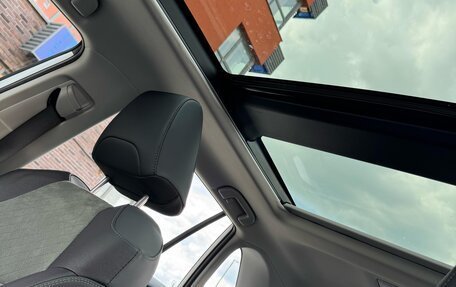 Toyota RAV4, 2024 год, 4 000 000 рублей, 17 фотография
