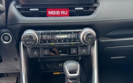 Toyota RAV4, 2024 год, 4 000 000 рублей, 14 фотография