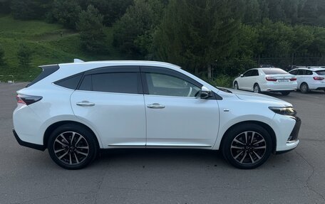 Toyota Harrier, 2016 год, 2 800 000 рублей, 3 фотография