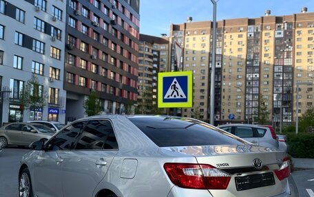 Toyota Camry, 2014 год, 1 880 000 рублей, 6 фотография