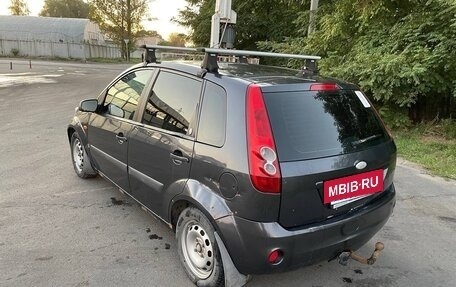Ford Fiesta, 2006 год, 240 000 рублей, 2 фотография