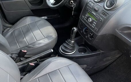 Ford Fiesta, 2006 год, 240 000 рублей, 14 фотография