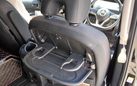 Nissan Serena IV, 2017 год, 2 050 000 рублей, 19 фотография