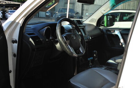 Toyota Land Cruiser Prado 150 рестайлинг 2, 2015 год, 2 689 000 рублей, 7 фотография