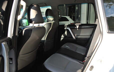 Toyota Land Cruiser Prado 150 рестайлинг 2, 2015 год, 2 689 000 рублей, 19 фотография