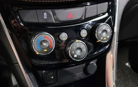 Chevrolet Trax, 2021 год, 1 348 000 рублей, 12 фотография