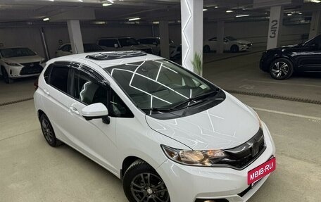 Honda Fit III, 2020 год, 1 600 000 рублей, 12 фотография