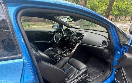 Opel Astra OPC J, 2013 год, 950 000 рублей, 2 фотография