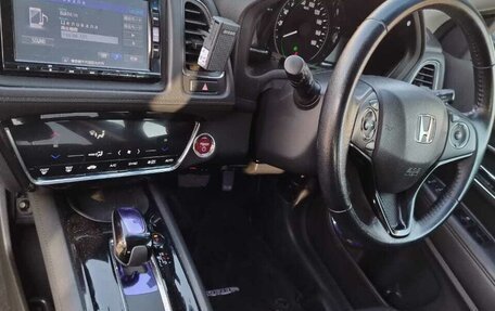 Honda Vezel, 2016 год, 1 610 000 рублей, 8 фотография