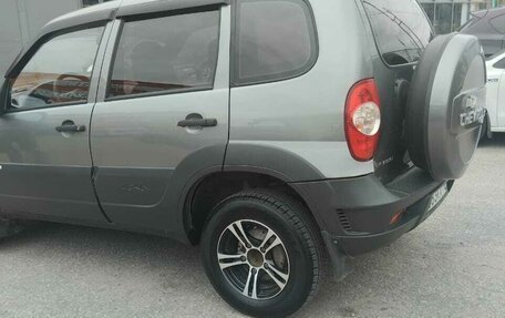 Chevrolet Niva I рестайлинг, 2012 год, 515 000 рублей, 6 фотография