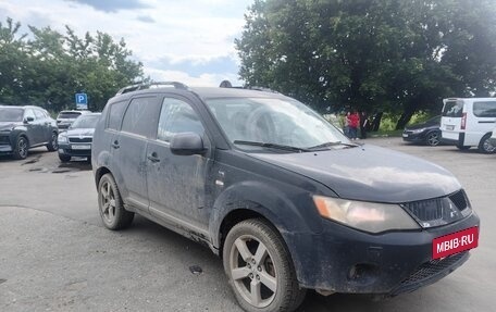 Mitsubishi Outlander III рестайлинг 3, 2007 год, 520 000 рублей, 3 фотография