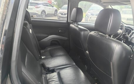 Mitsubishi Outlander III рестайлинг 3, 2007 год, 520 000 рублей, 14 фотография