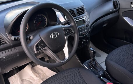 Hyundai Solaris II рестайлинг, 2015 год, 1 090 000 рублей, 10 фотография