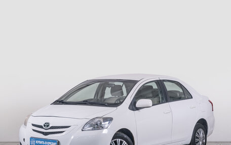 Toyota Yaris III рестайлинг, 2008 год, 699 000 рублей, 2 фотография