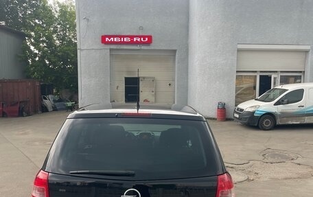 Opel Zafira B, 2011 год, 900 000 рублей, 3 фотография