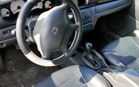Dodge Stratus II, 2003 год, 250 000 рублей, 4 фотография