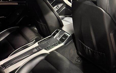 Porsche Panamera II рестайлинг, 2010 год, 3 050 000 рублей, 30 фотография