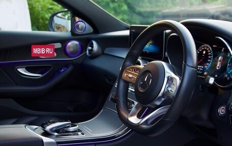 Mercedes-Benz C-Класс, 2019 год, 2 150 000 рублей, 32 фотография