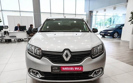 Renault Logan II, 2017 год, 638 000 рублей, 2 фотография