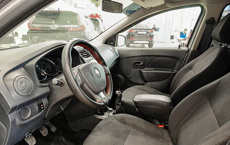 Renault Logan II, 2017 год, 638 000 рублей, 20 фотография