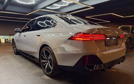 BMW 5 серия, 2024 год, 9 000 000 рублей, 6 фотография