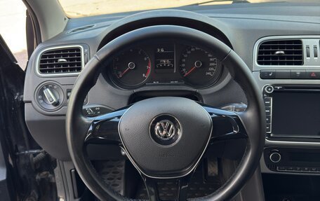 Volkswagen Polo VI (EU Market), 2015 год, 965 000 рублей, 25 фотография