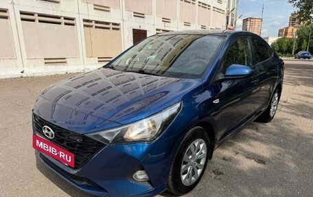 Hyundai Solaris II рестайлинг, 2022 год, 1 580 000 рублей, 5 фотография