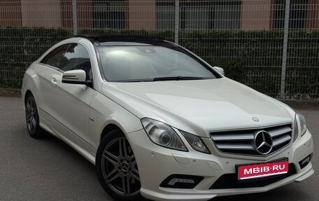 Mercedes-Benz E-Класс, 2011 год, 1 299 000 рублей, 1 фотография