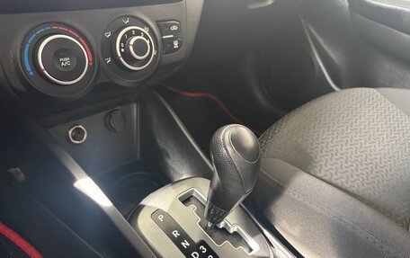 KIA Rio III рестайлинг, 2013 год, 735 000 рублей, 19 фотография