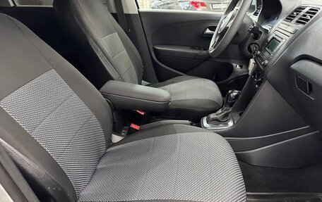 Volkswagen Polo VI (EU Market), 2012 год, 640 000 рублей, 16 фотография