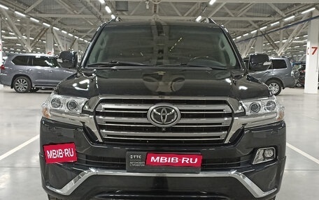 Toyota Land Cruiser 200, 2015 год, 5 350 000 рублей, 2 фотография