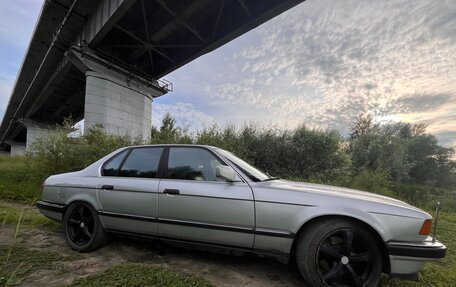 BMW 7 серия, 1992 год, 550 000 рублей, 3 фотография