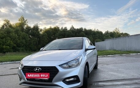Hyundai Solaris II рестайлинг, 2018 год, 1 250 000 рублей, 3 фотография