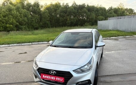Hyundai Solaris II рестайлинг, 2018 год, 1 250 000 рублей, 2 фотография