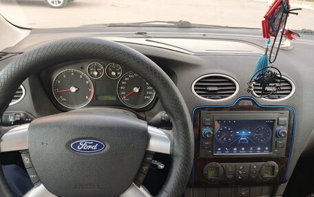 Ford Focus II рестайлинг, 2005 год, 400 000 рублей, 10 фотография