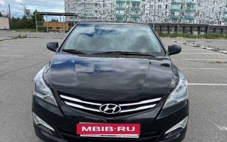 Hyundai Solaris II рестайлинг, 2016 год, 860 000 рублей, 2 фотография