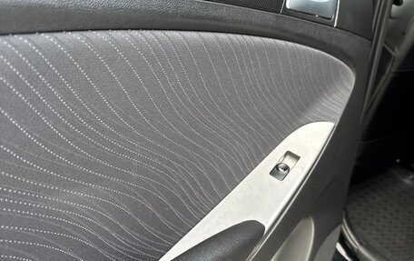 Hyundai Solaris II рестайлинг, 2016 год, 860 000 рублей, 22 фотография