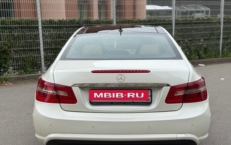 Mercedes-Benz E-Класс, 2011 год, 1 299 000 рублей, 11 фотография