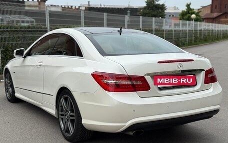 Mercedes-Benz E-Класс, 2011 год, 1 299 000 рублей, 13 фотография