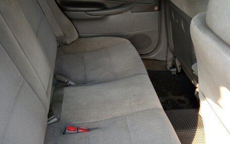 Mazda Capella, 2001 год, 350 000 рублей, 28 фотография