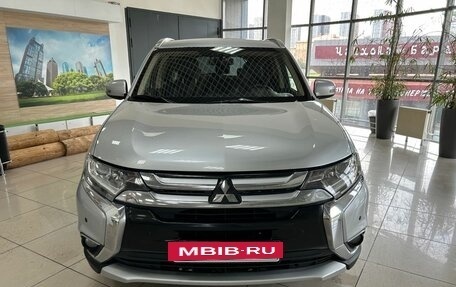 Mitsubishi Outlander III рестайлинг 3, 2016 год, 1 499 000 рублей, 2 фотография
