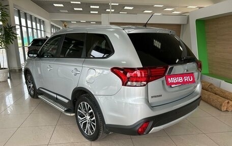 Mitsubishi Outlander III рестайлинг 3, 2016 год, 1 499 000 рублей, 7 фотография